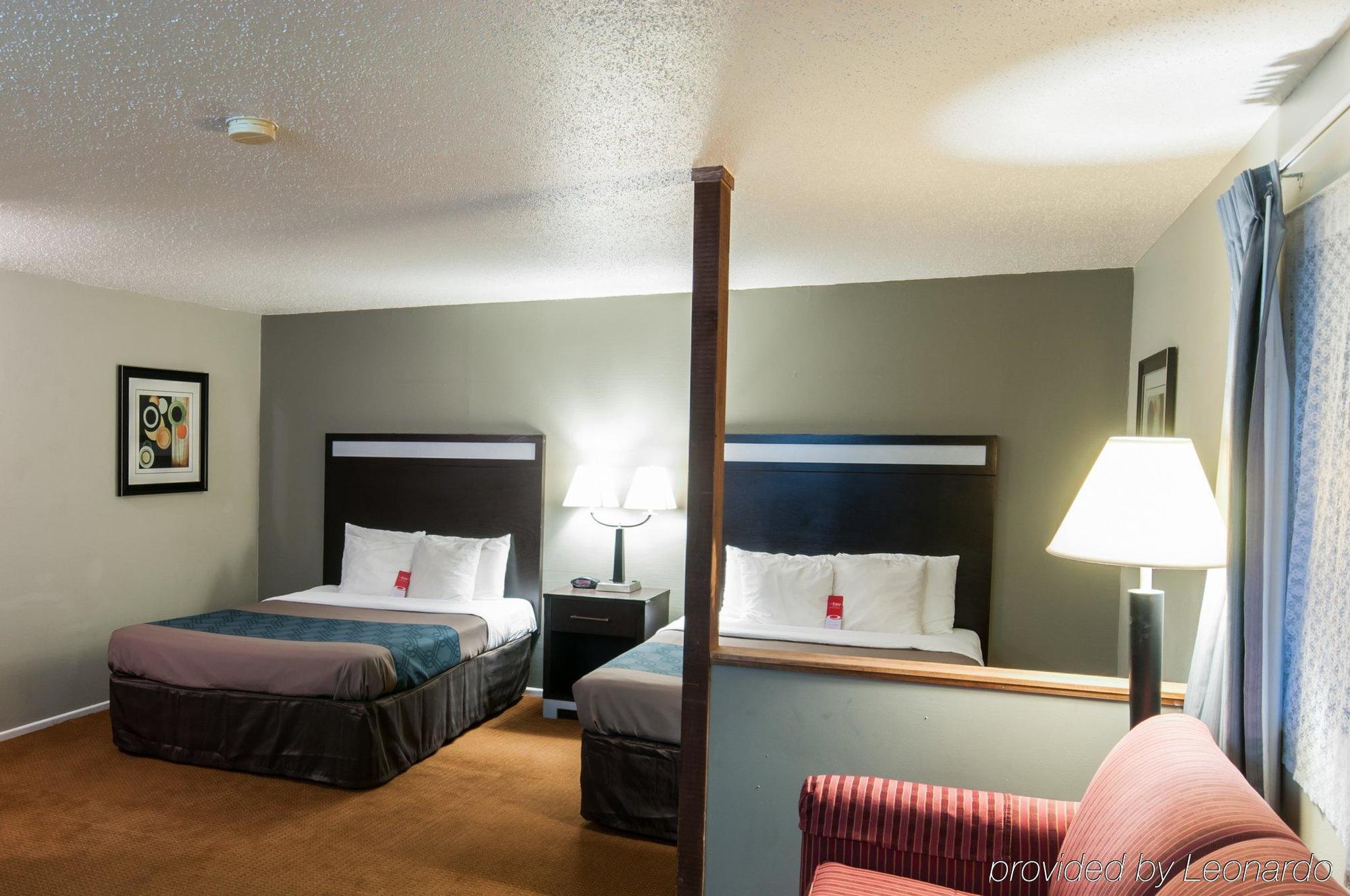 Econo Lodge Inn & Suites Yreka Exterior photo